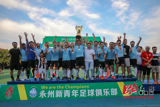 talkSPORT：安东尼奥想回英超 他对西汉姆2025年夏不续约感到失望